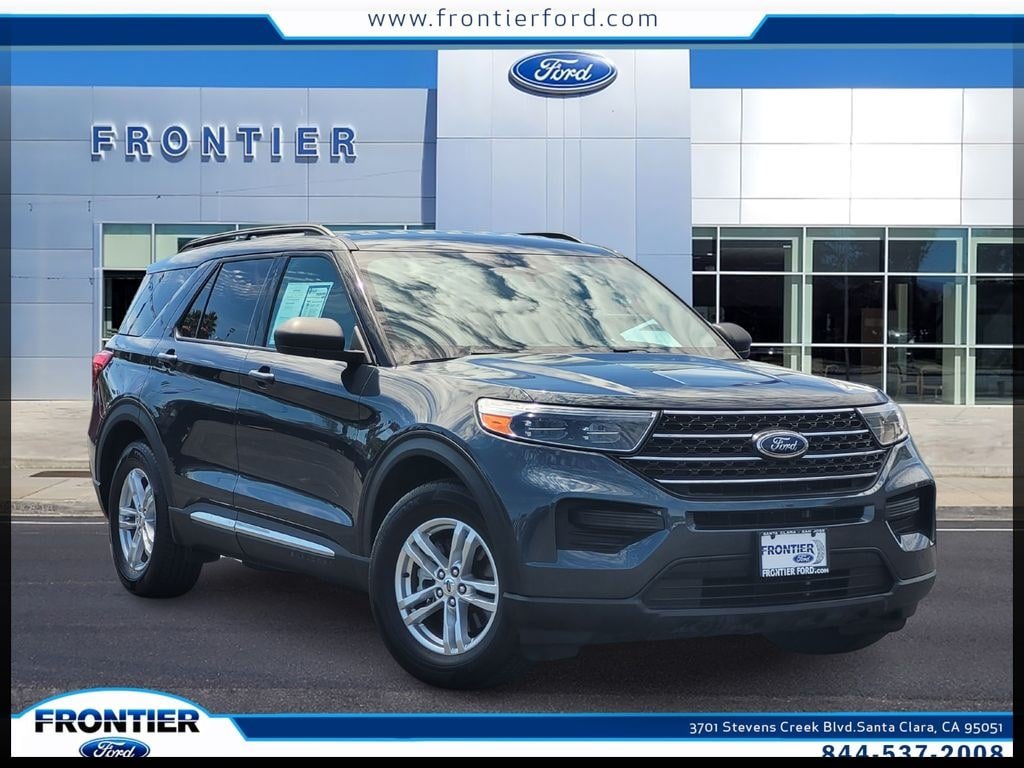 Used 2023 Ford Explorer XLT RWD image 1