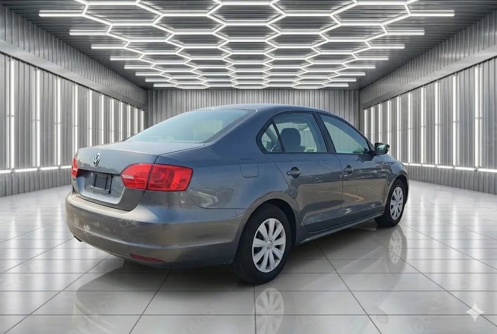 Used 2014 Volkswagen Jetta S FWD image 2