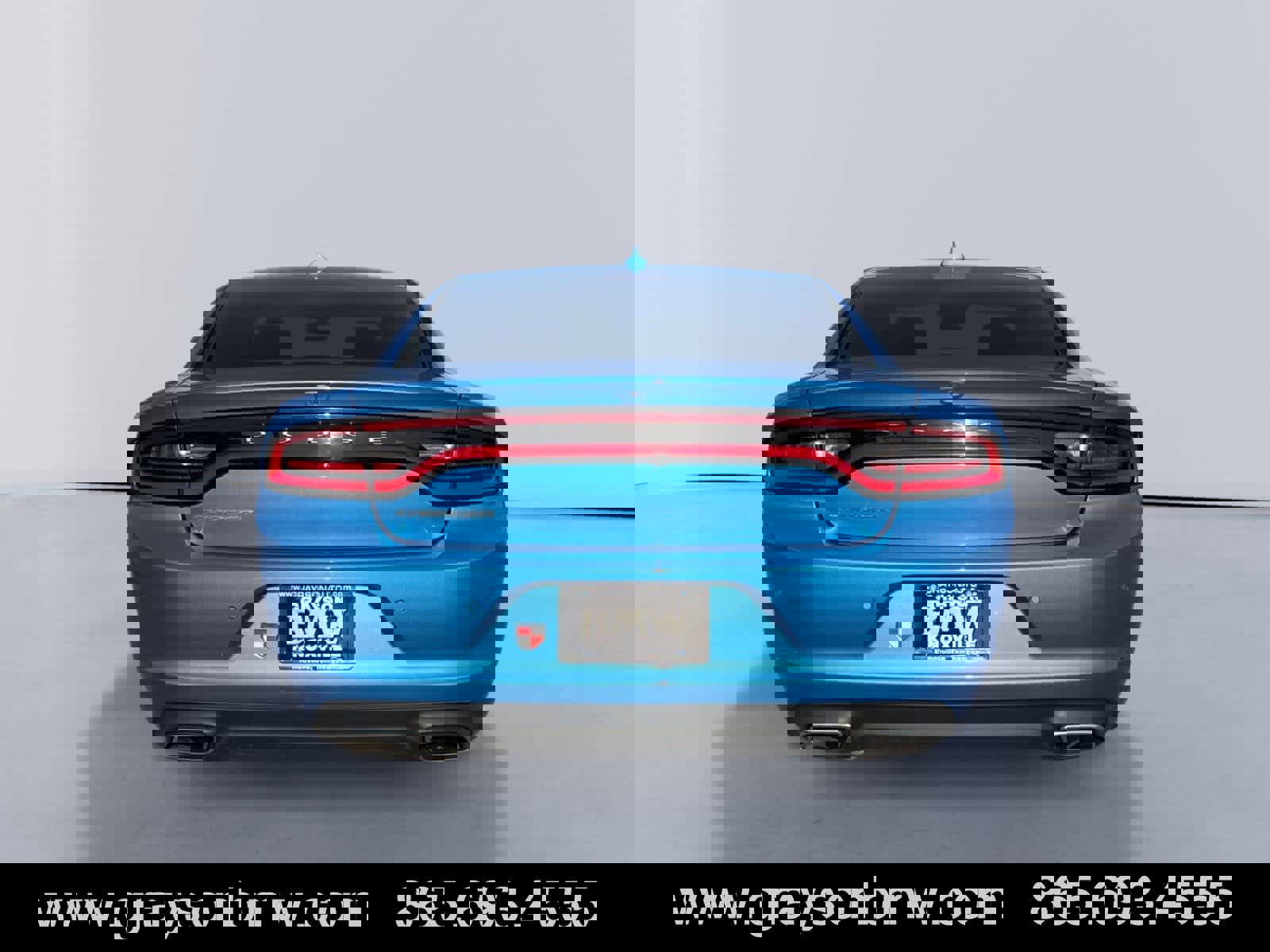 Used 2023 Dodge Charger SXT w/ Cold Weather Package image 4