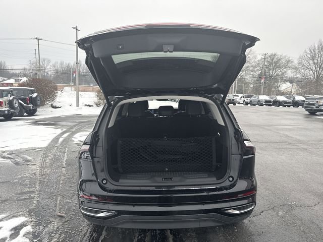 Used 2024 Lincoln Nautilus Premier image 22