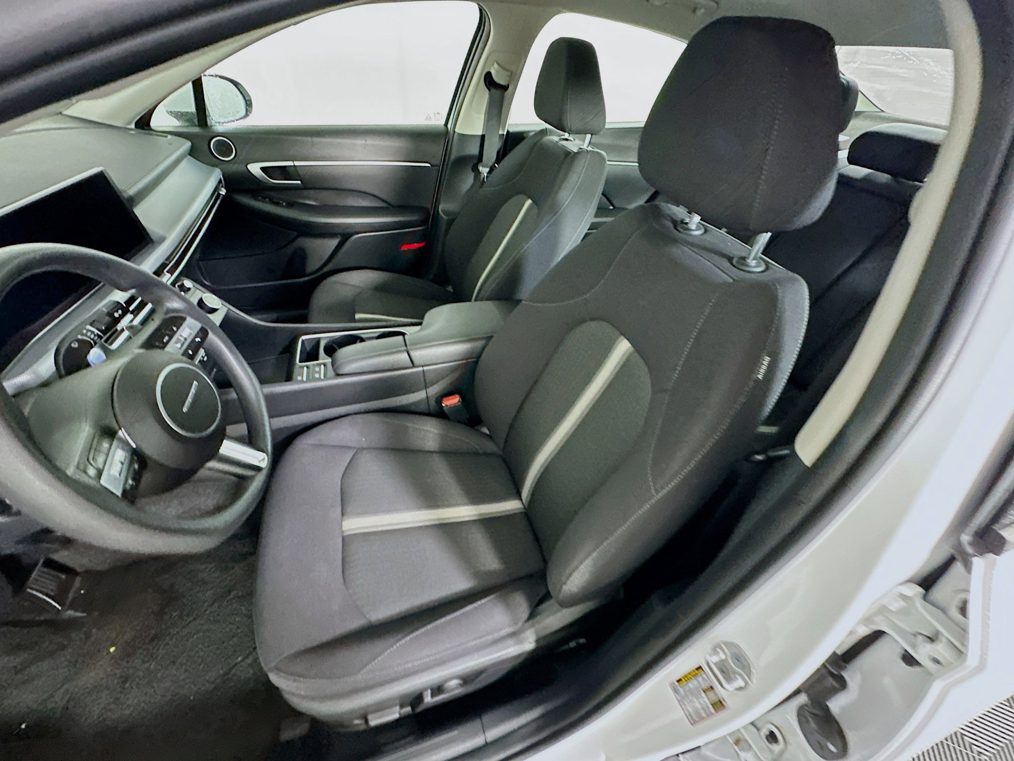 Used 2024 Hyundai Sonata SEL FWD image 13