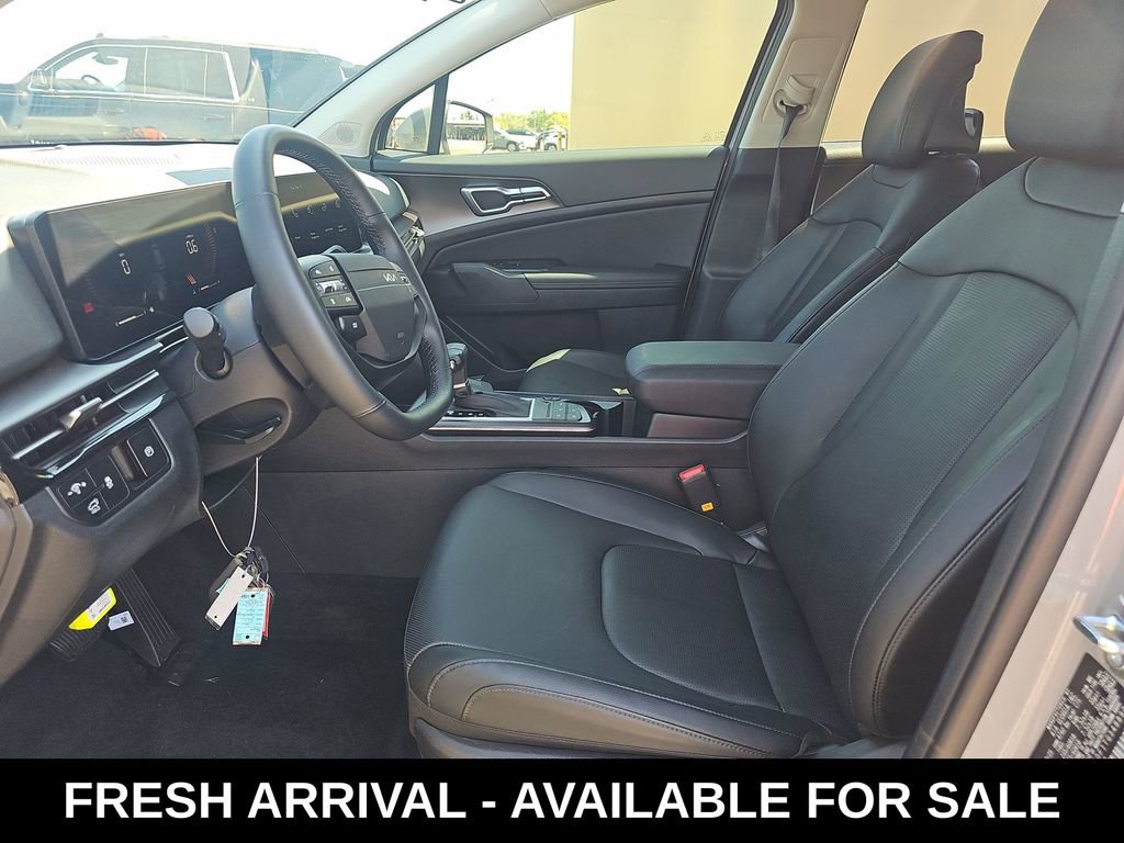 Used 2026 Kia Sportage EX image 7