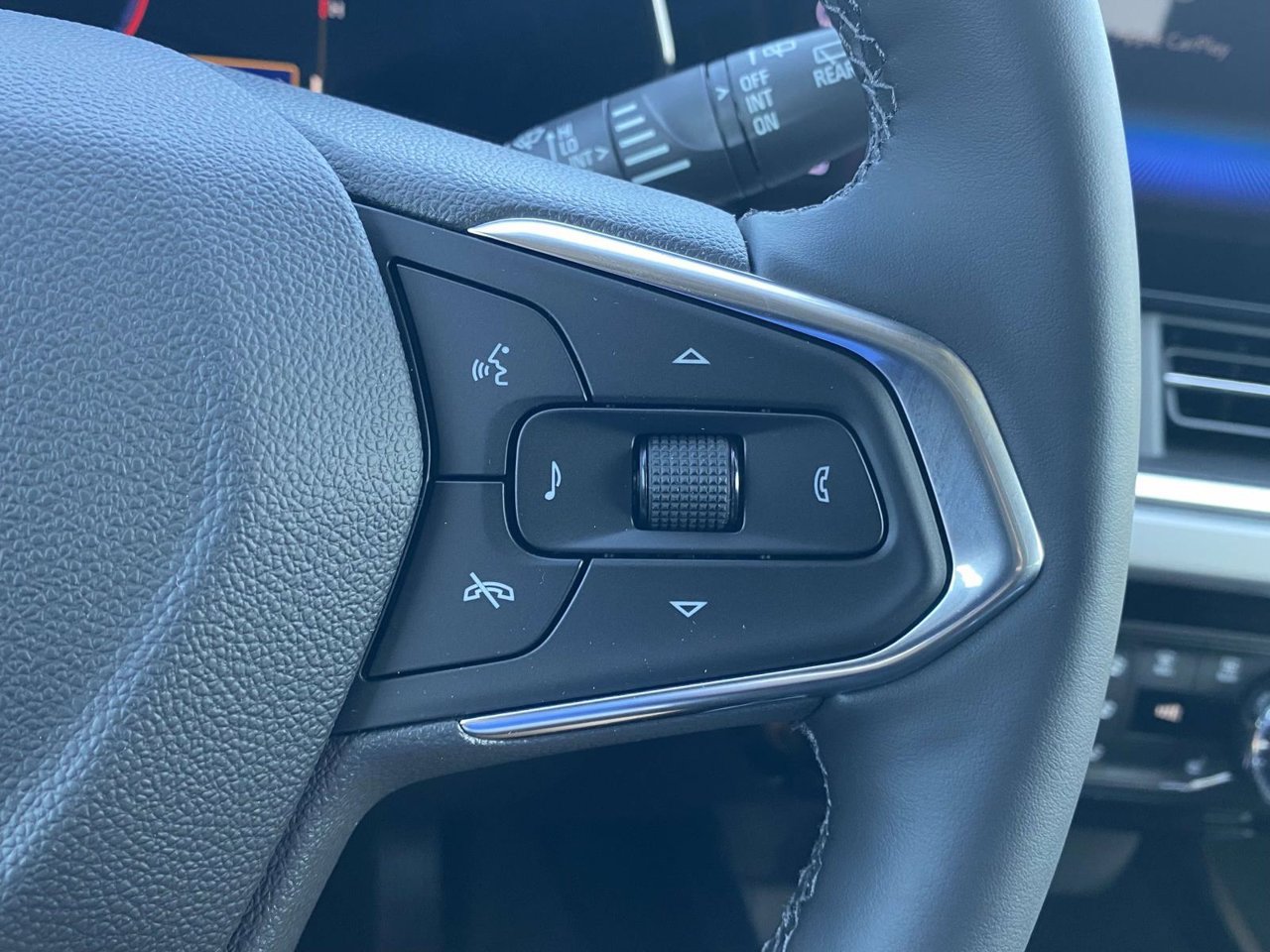 New 2026 Chevrolet Trax LT w/ Driver Confidence Package FWD image 20