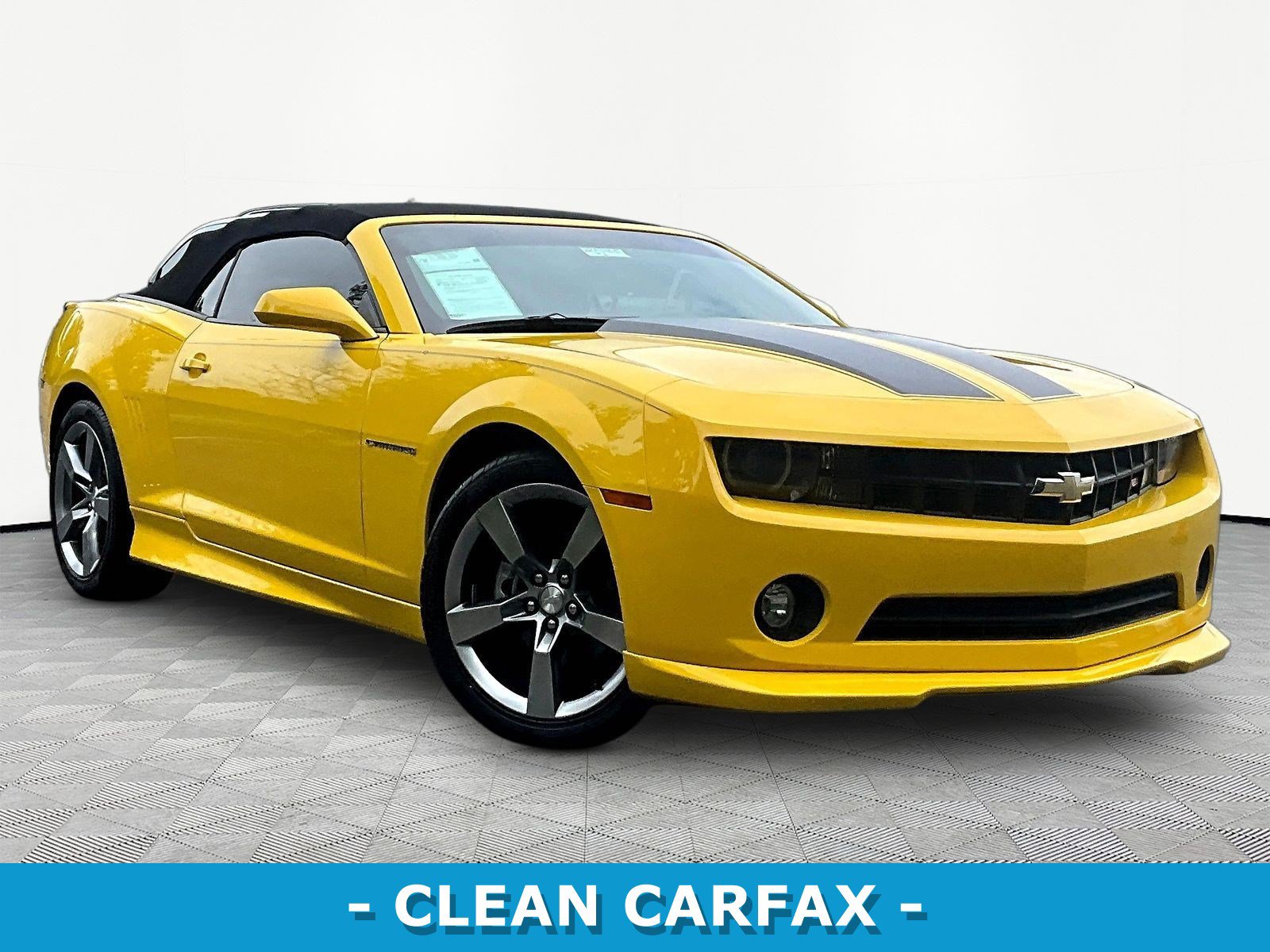 Used 2012 Chevrolet Camaro LT RWD image 3
