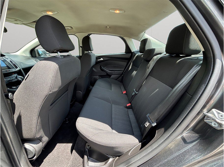 Used 2017 Ford Focus SE FWD image 27