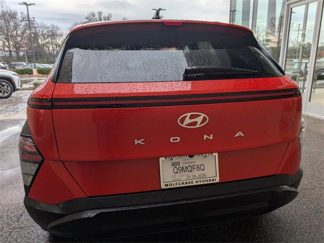 Certified 2024 Hyundai Kona SEL w/ Convenience Package image 4