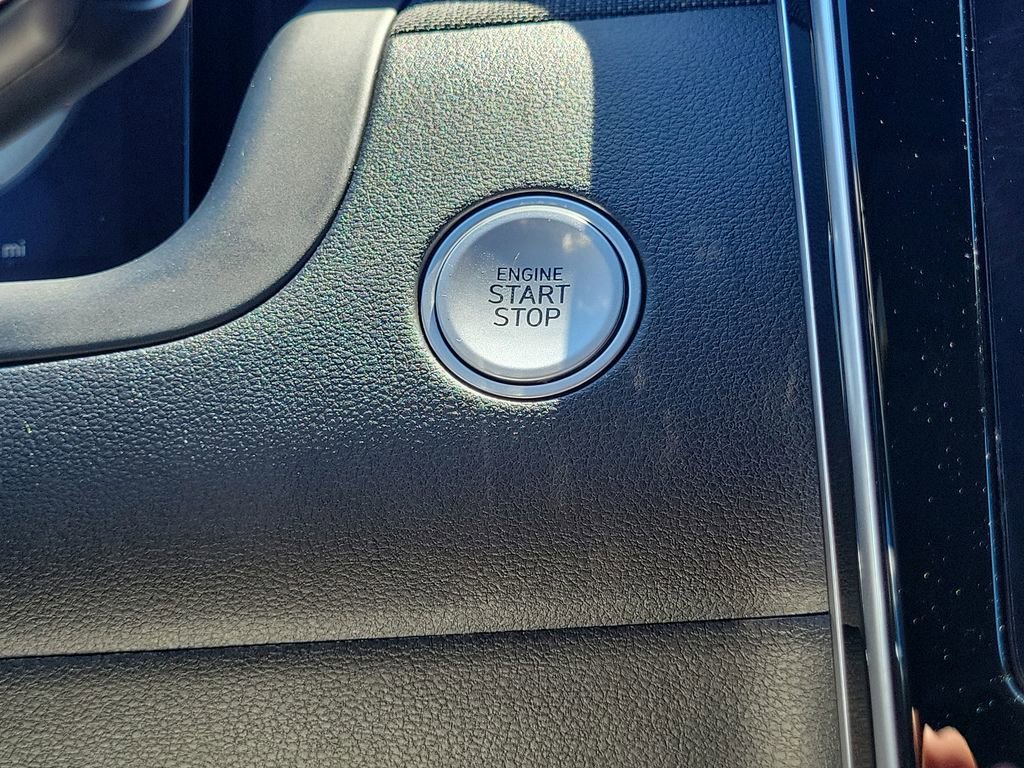 Used 2023 Hyundai Santa Cruz Limited image 24