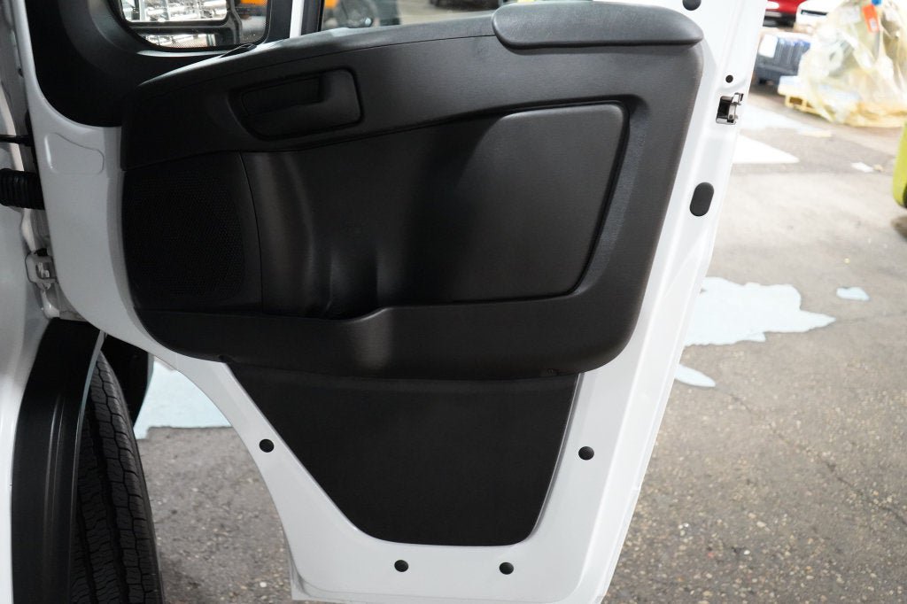 Used 2025 RAM ProMaster 3500 w/ Safety Group FWD image 18
