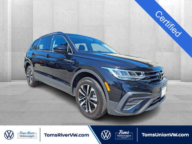 Certified 2023 Volkswagen Tiguan S AWD/4WD image 1