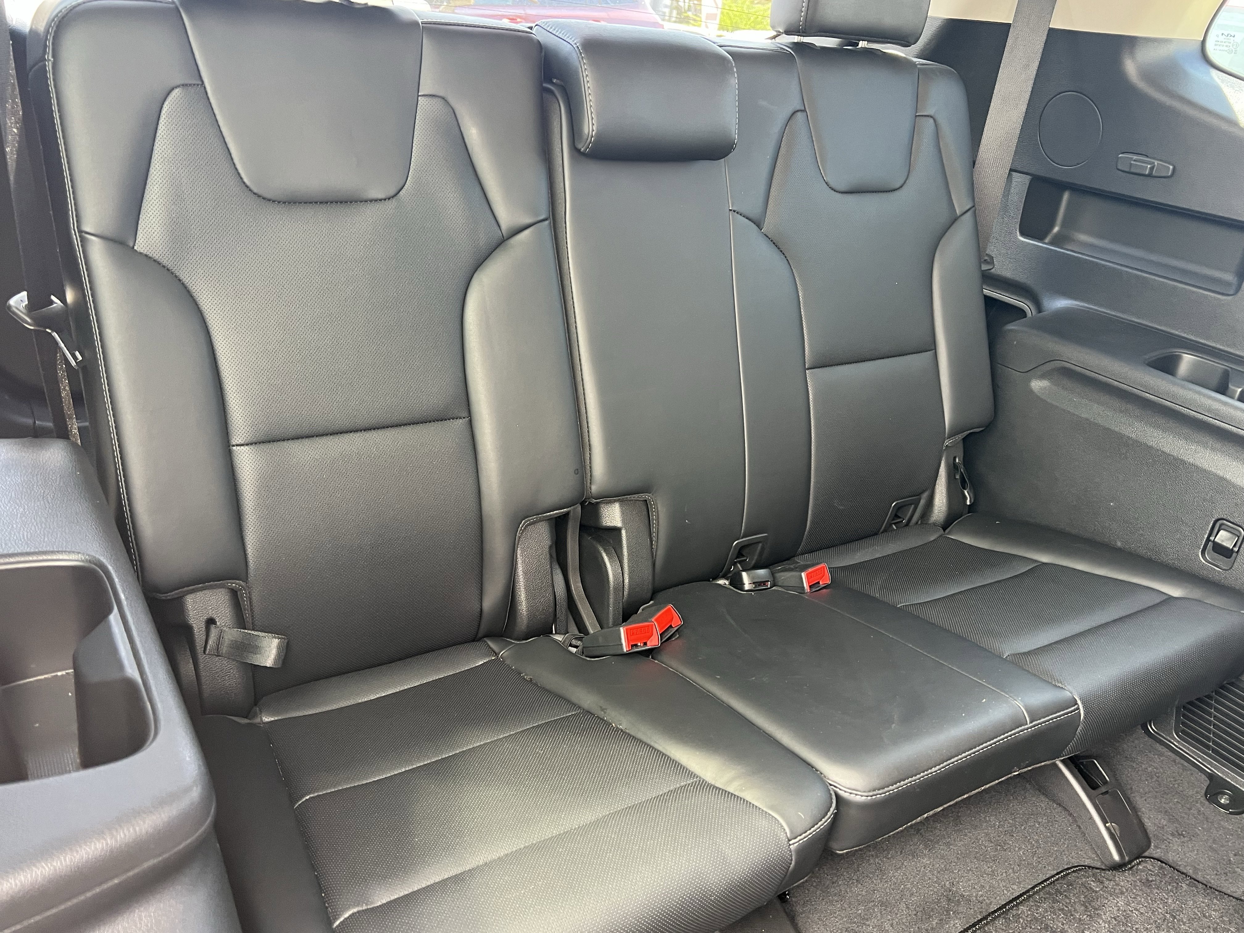 Used 2024 Kia Telluride S image 15