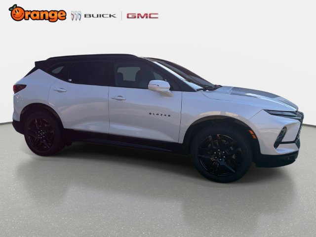 Used 2023 Chevrolet Blazer RS w/ Driver Confidence II Package AWD/4WD image 2