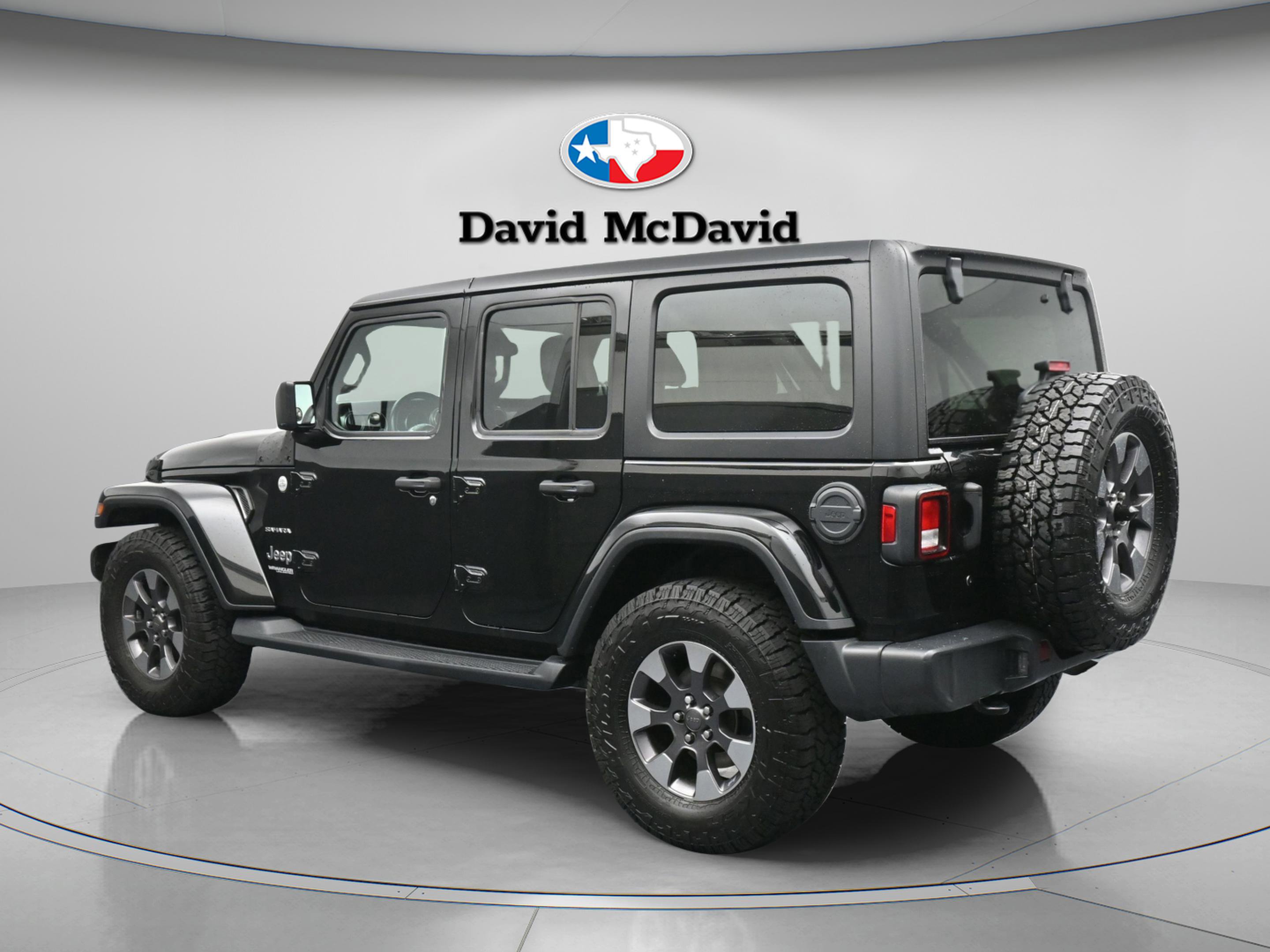 Used 2018 Jeep Wrangler Unlimited Sahara AWD/4WD image 6