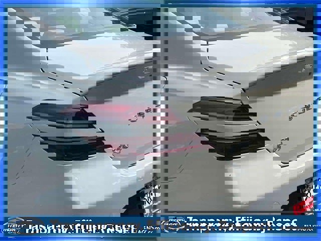 Used 2025 Genesis G70 2.5T image 11