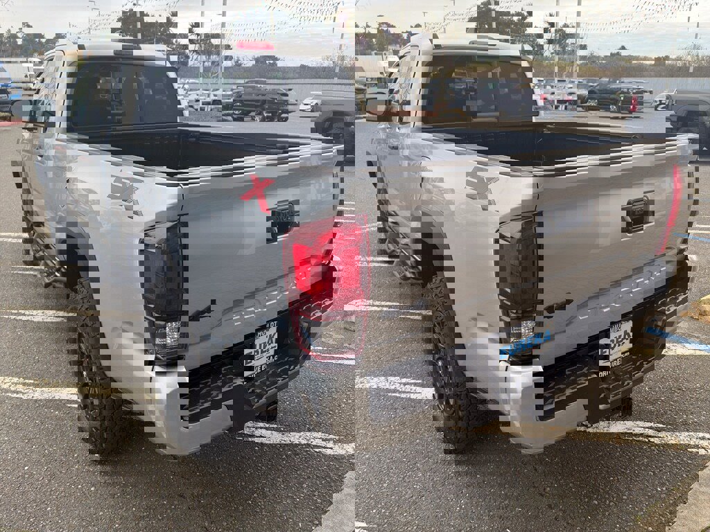 Used 2022 Toyota Tacoma SR w/ SX Package image 15