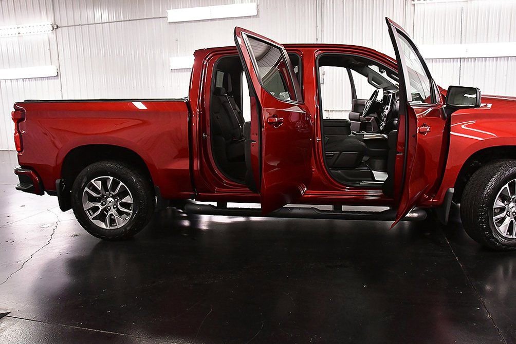 Used 2019 Chevrolet Silverado 1500 RST image 34