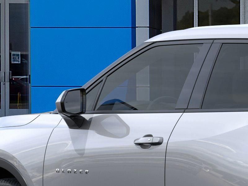 New 2025 Chevrolet Blazer LT w/ Driver Confidence Package image 12