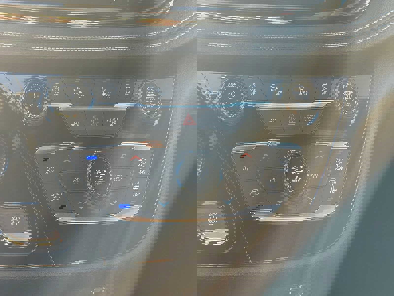 New 2026 Chrysler Pacifica Select image 18