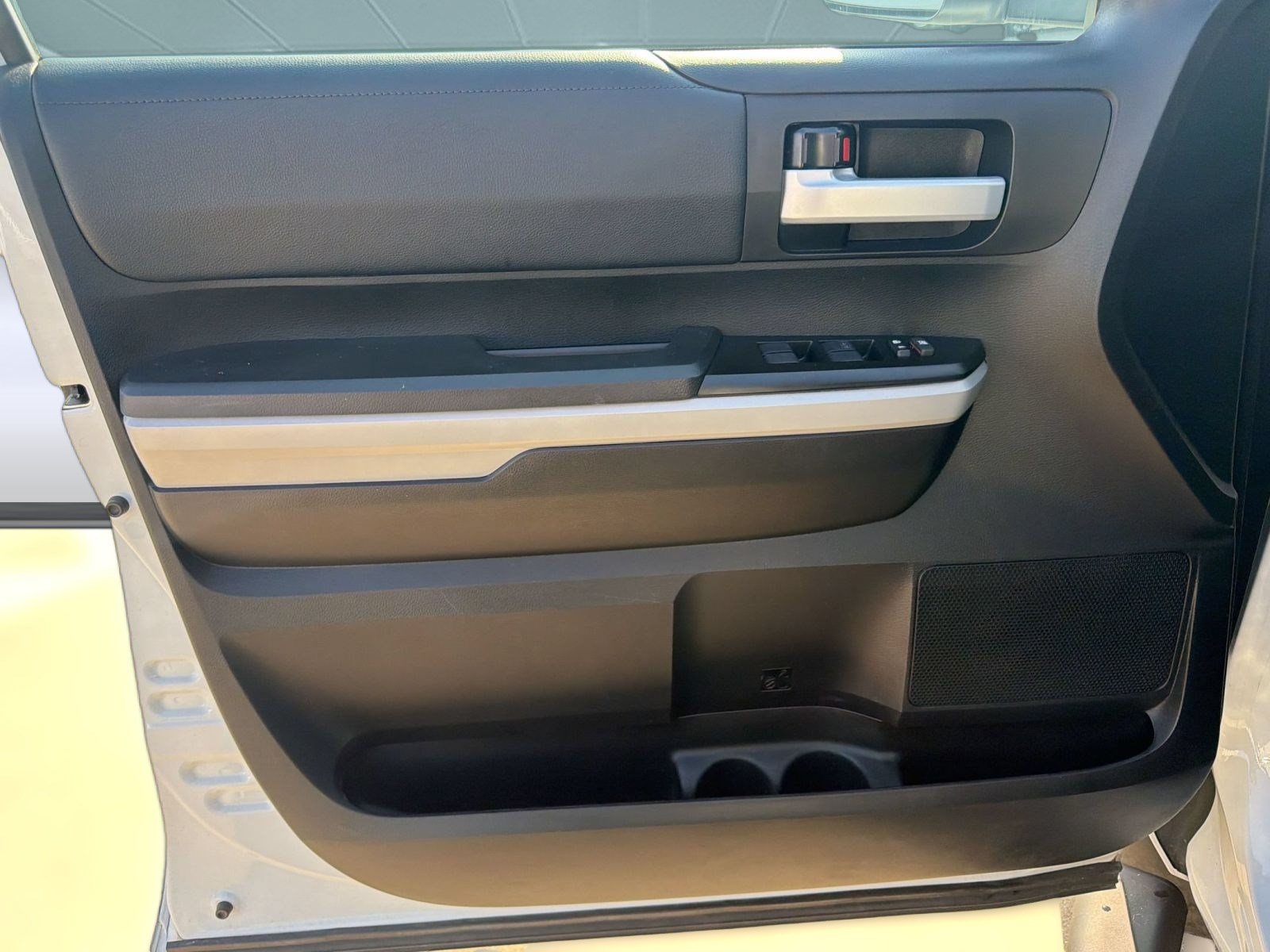 Used 2021 Toyota Tundra SR5 w/ SR5 Upgrade Package RWD image 13