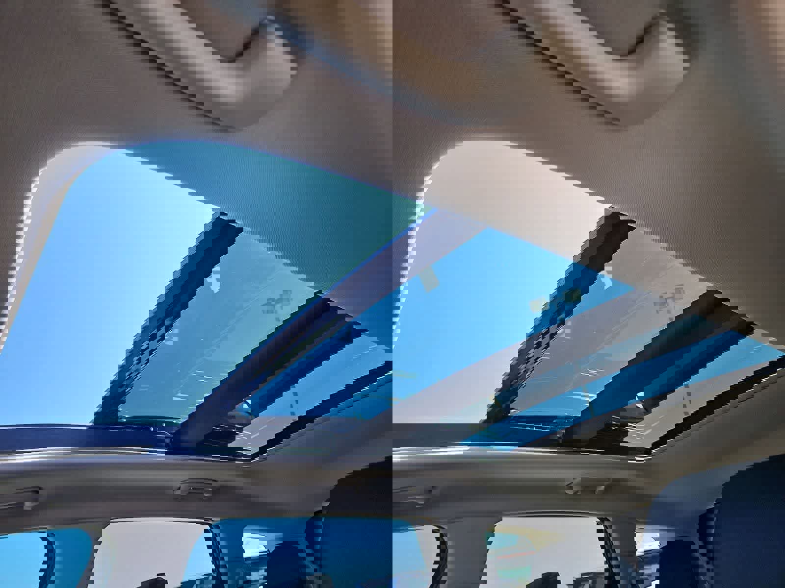 Certified 2024 Kia Sportage SX image 17