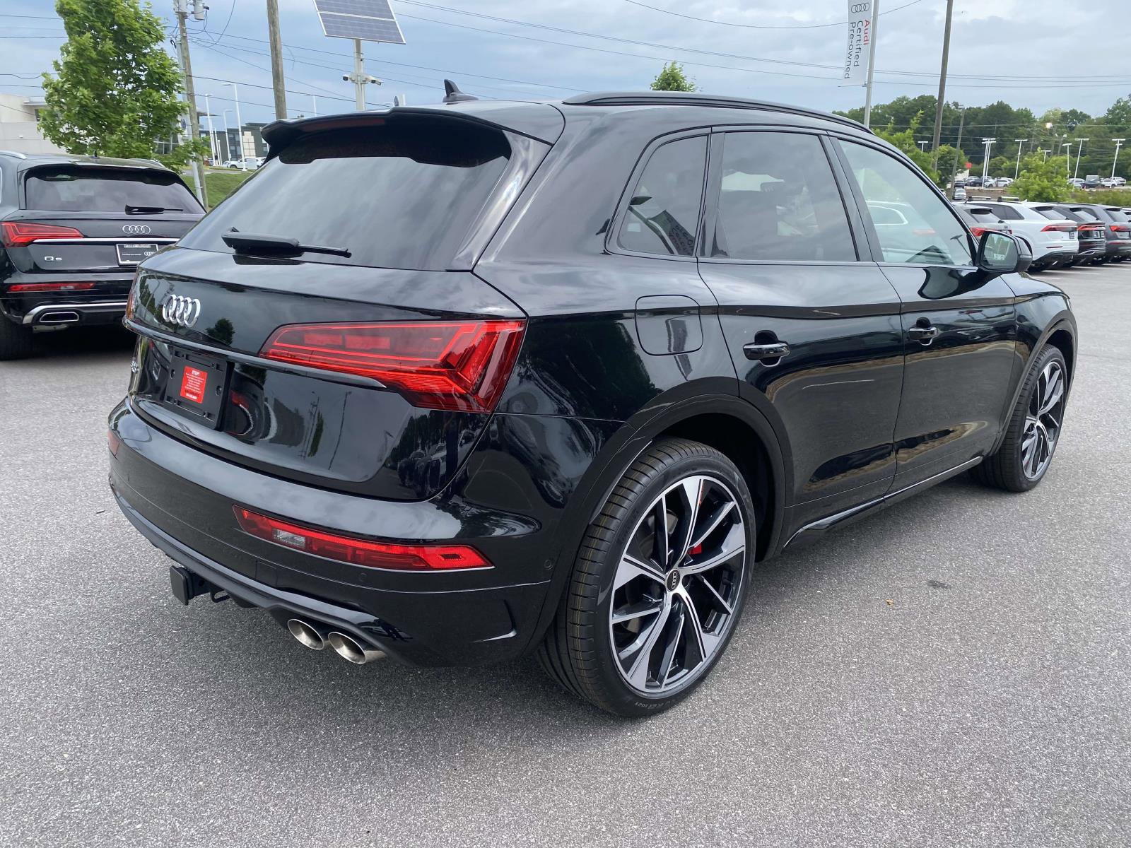 Certified 2023 Audi SQ5 Prestige w/ Prestige Package AWD/4WD image 7