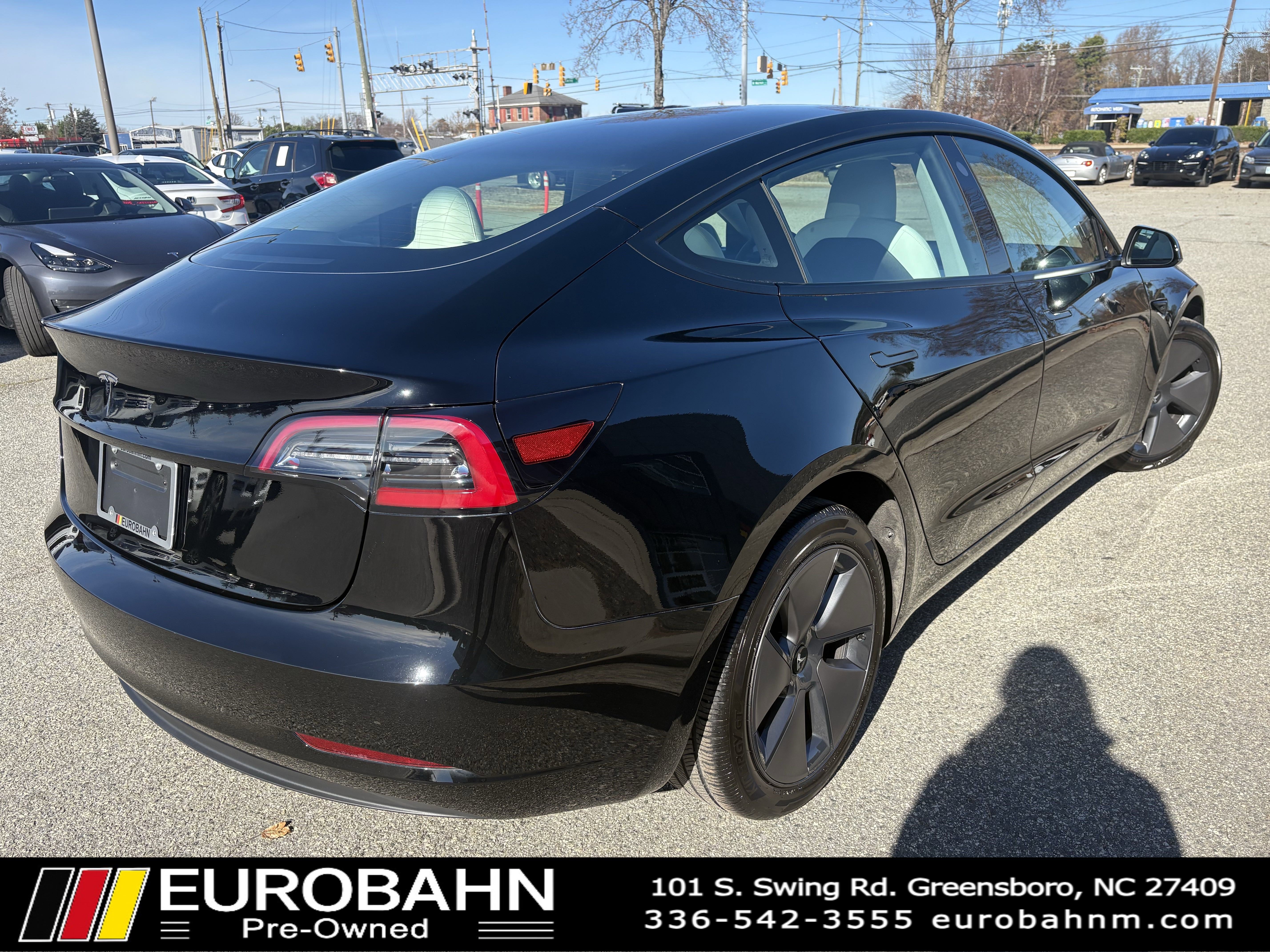 Used 2023 Tesla Model 3 Standard Range image 5