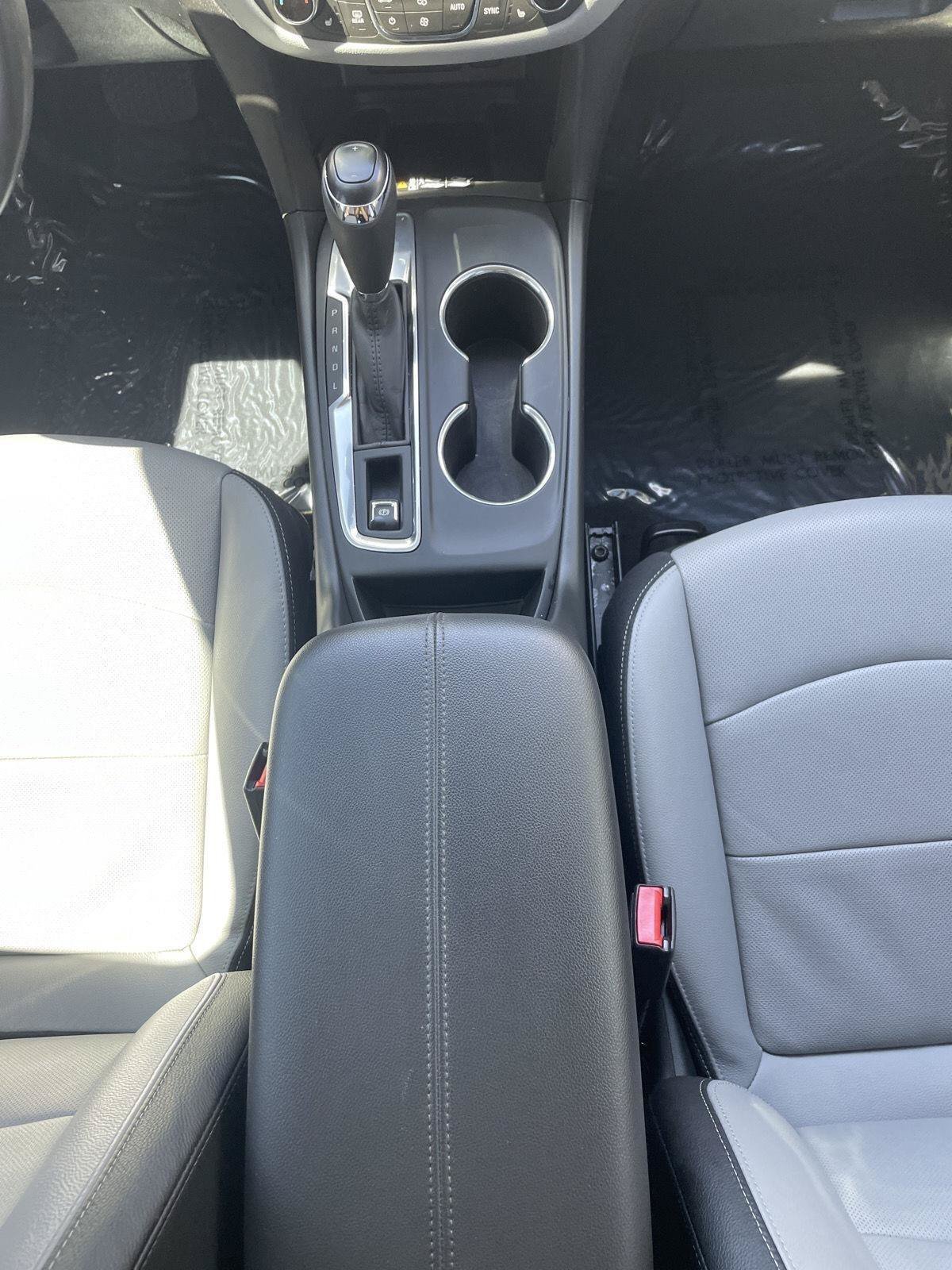 Used 2020 Chevrolet Equinox Premier FWD image 25