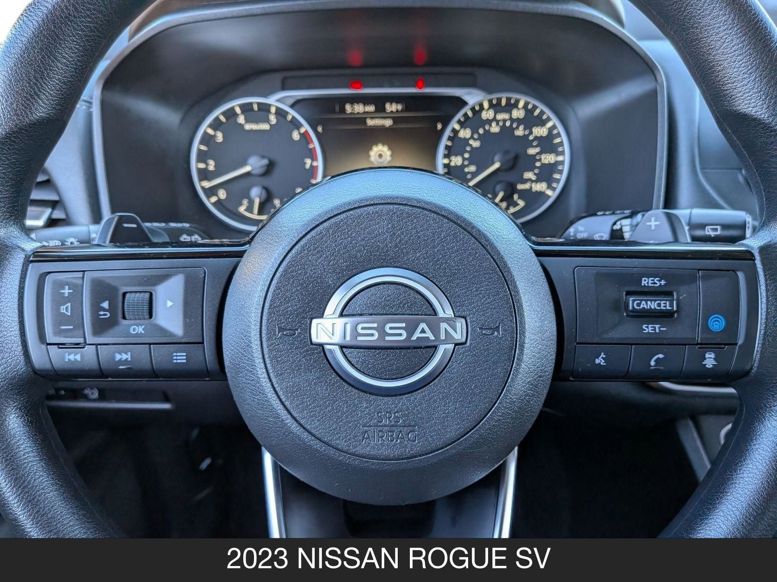Used 2023 Nissan Rogue SV image 13