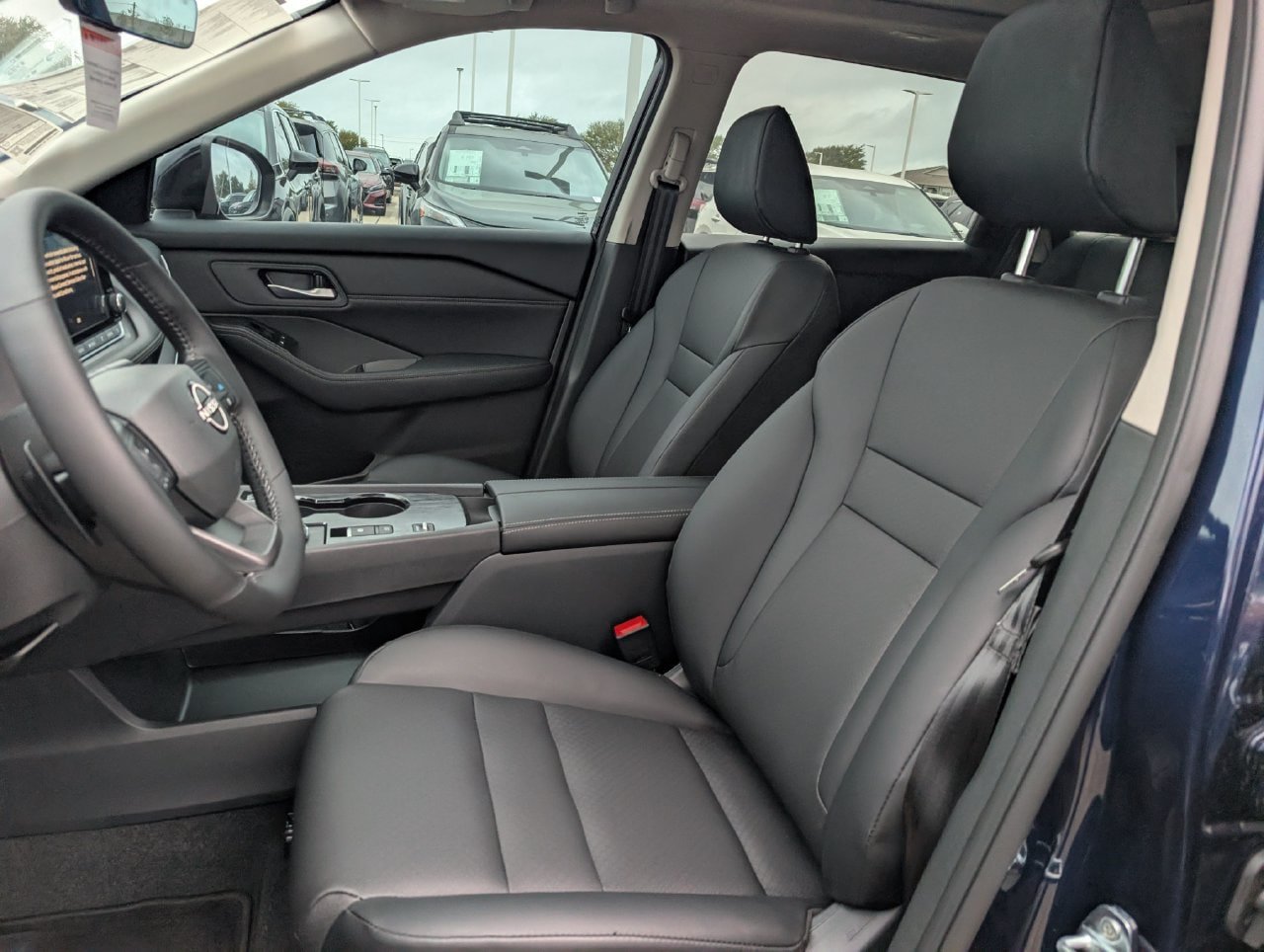 New 2026 Nissan Rogue Dark Armor FWD image 17