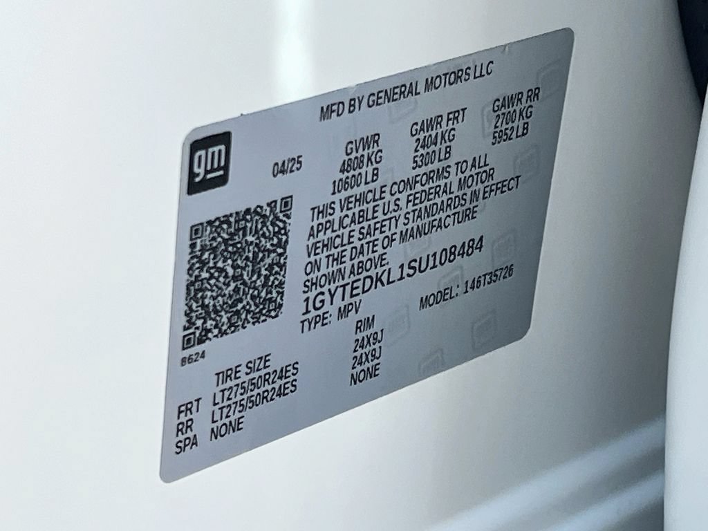 Certified 2025 Cadillac Escalade IQ Luxury 2 w/ LPO, Premium Carpet Package AWD/4WD image 14