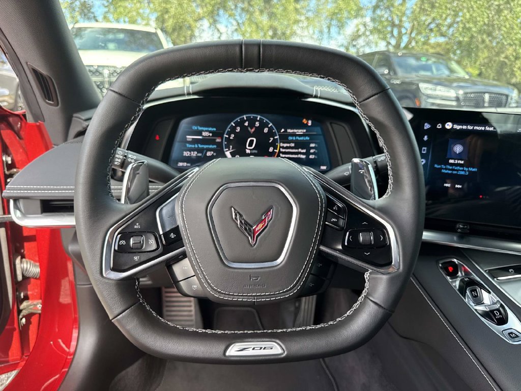 Used 2025 Chevrolet Corvette Z06 RWD image 21