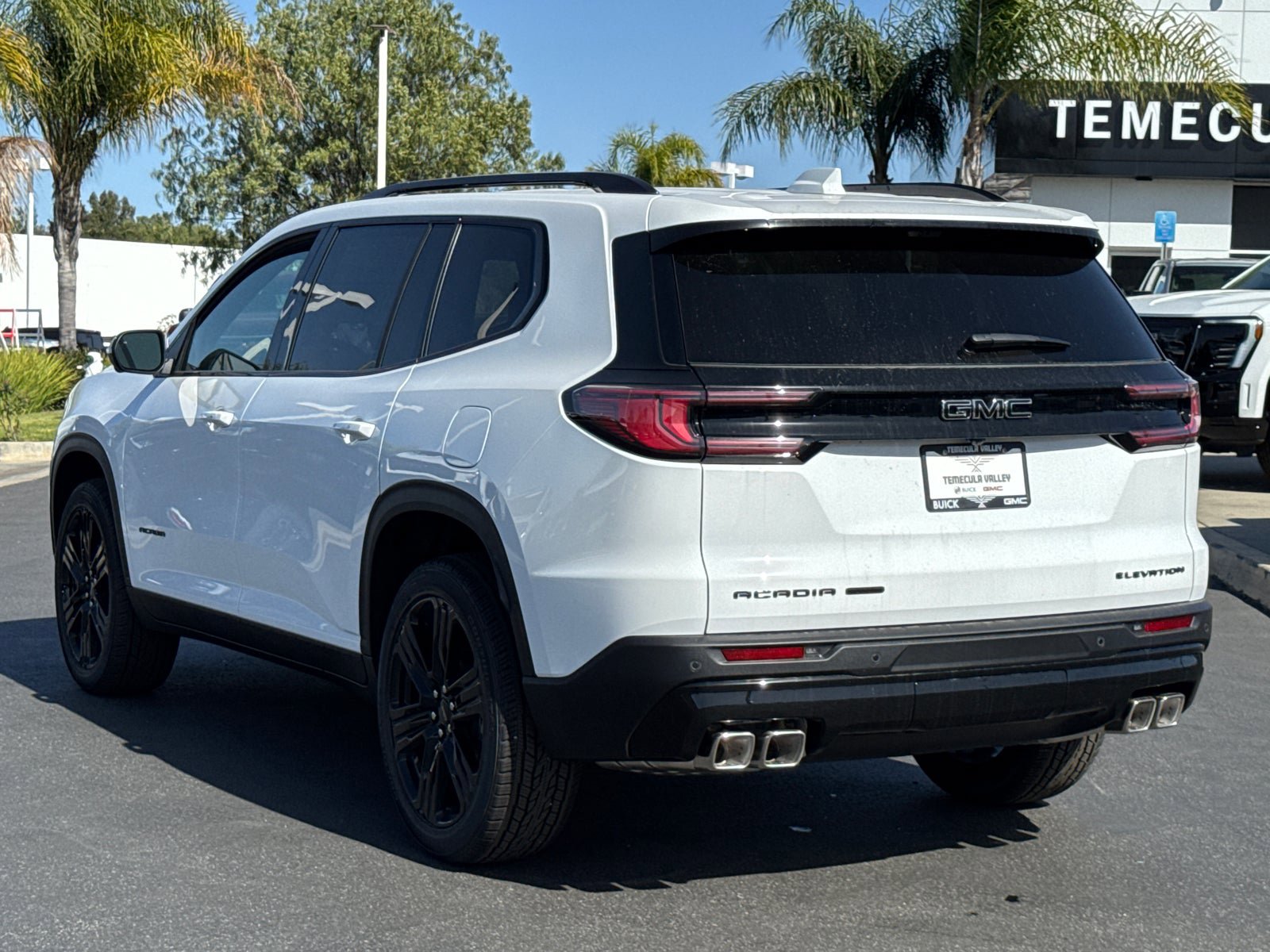 Used 2026 GMC Acadia Elevation w/ Black Edition image 13