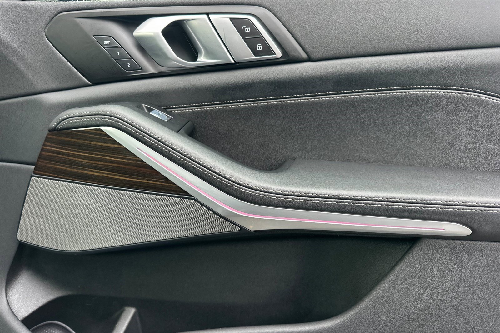 Certified 2023 BMW X7 xDrive40i w/ Premium Package image 21