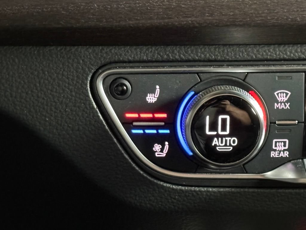 Used 2021 Audi Q5 Prestige AWD/4WD image 27