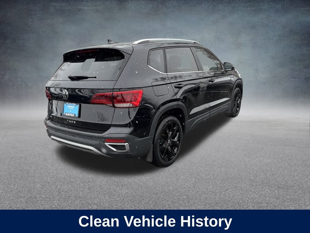 Used 2023 Volkswagen Taos SE w/ Black Wheel Package image 6