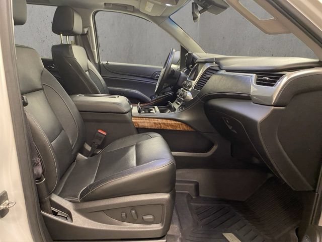 Used 2017 Chevrolet Suburban Premier AWD/4WD image 22