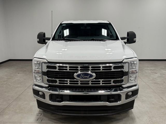 Used 2023 Ford F250 XLT image 4