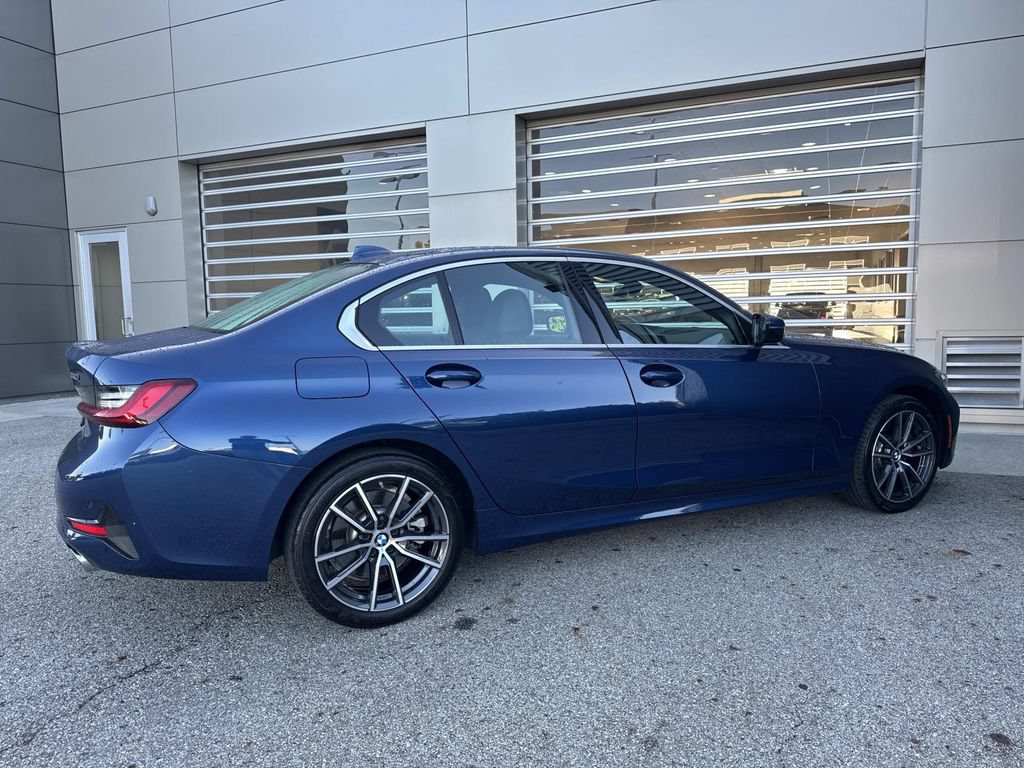 Used 2022 BMW 330i xDrive Sedan w/ Driving Assistance Package AWD/4WD image 6