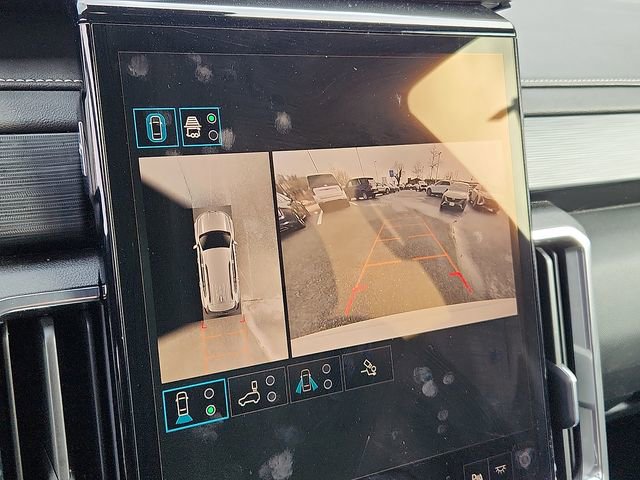 Certified 2025 GMC Acadia Elevation image 17