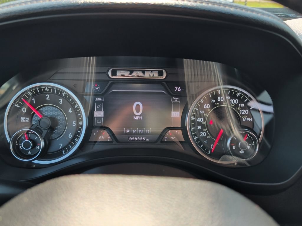 Used 2021 RAM 1500 Laramie w/ Sport Appearance Package AWD/4WD image 26