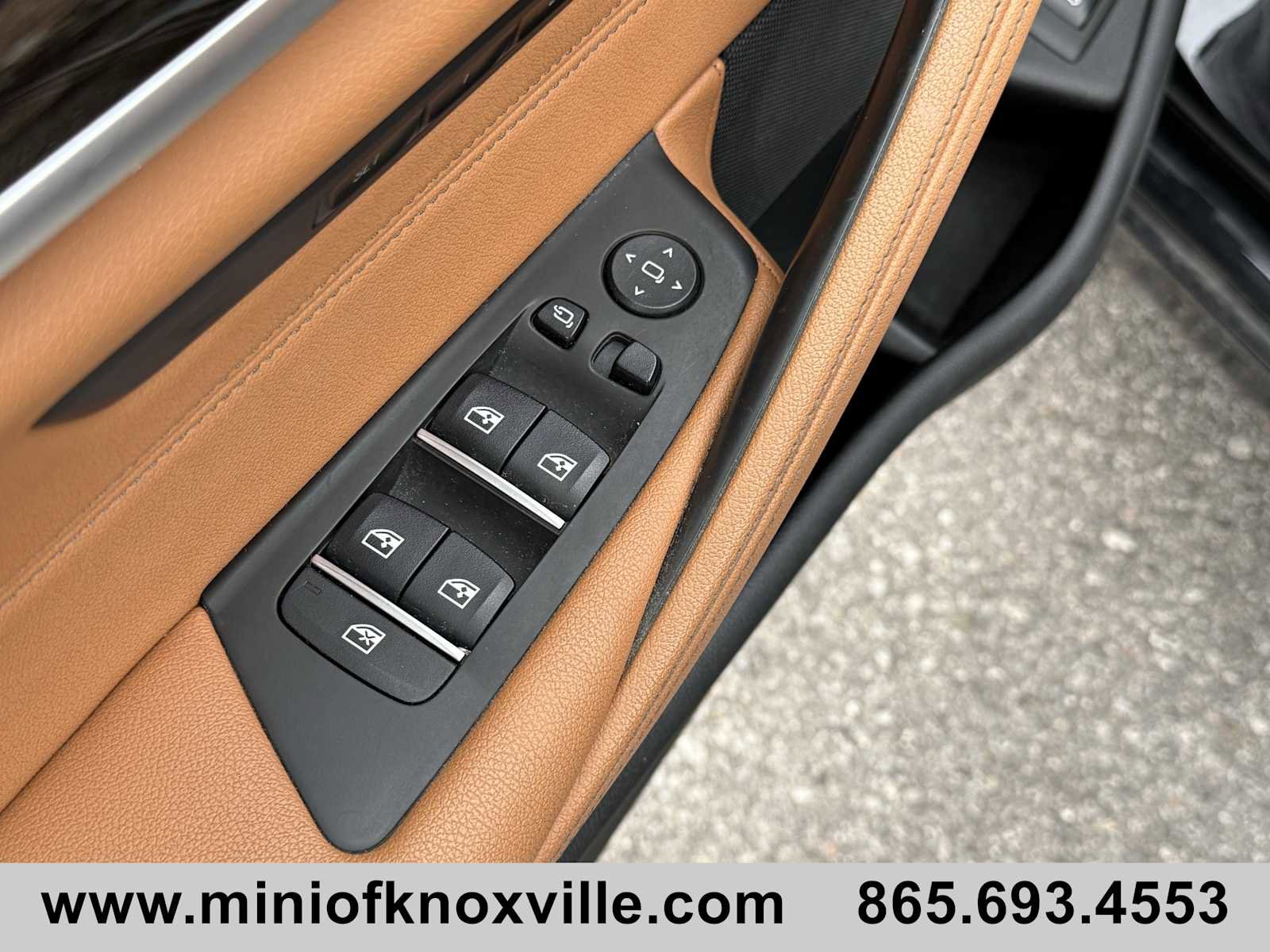 Used 2023 BMW 530i xDrive w/ Convenience Package image 14