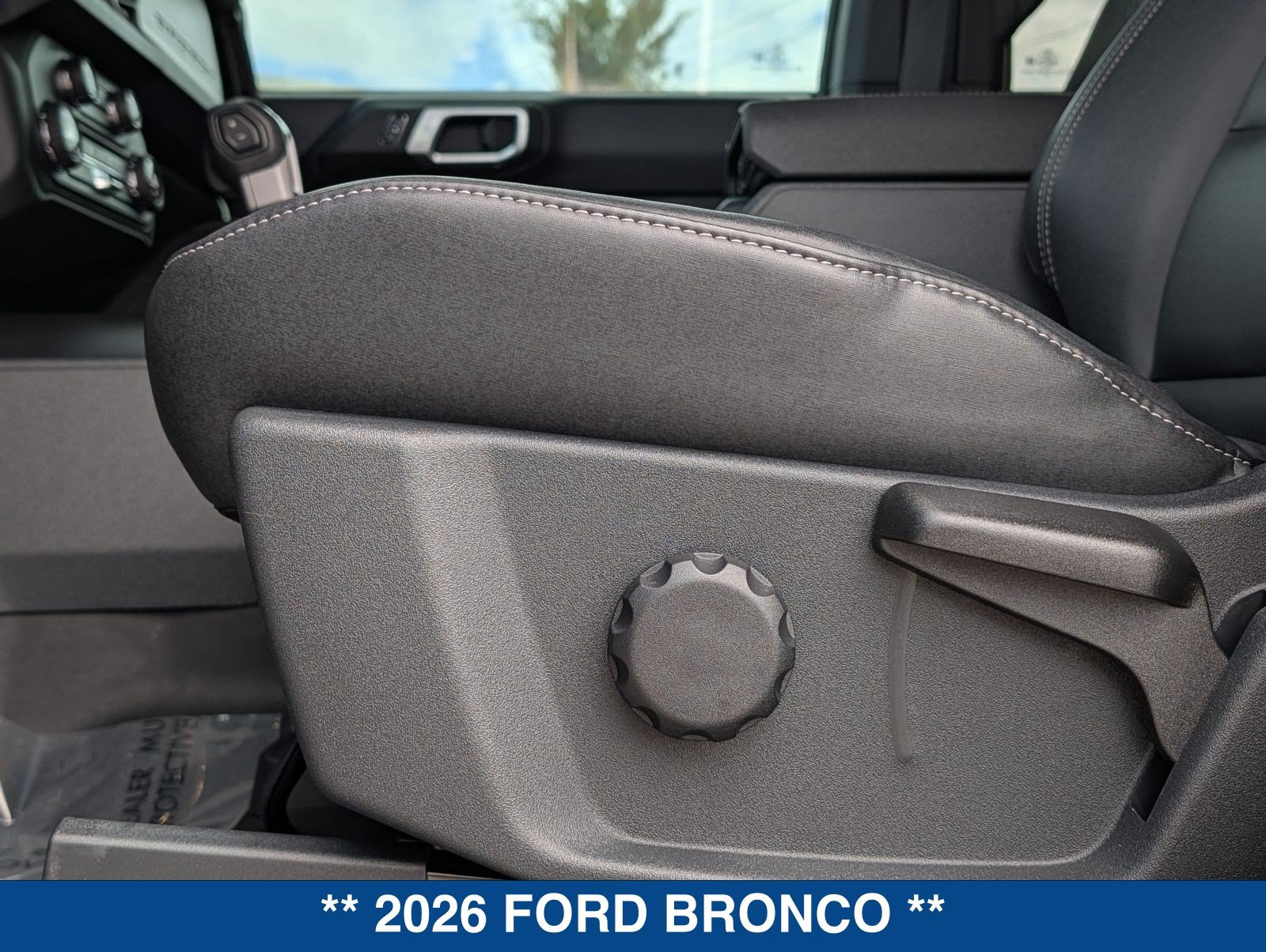 New 2026 Ford Bronco Badlands AWD/4WD image 44