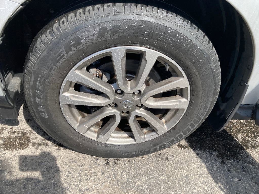 Used 2015 Nissan Pathfinder S image 37