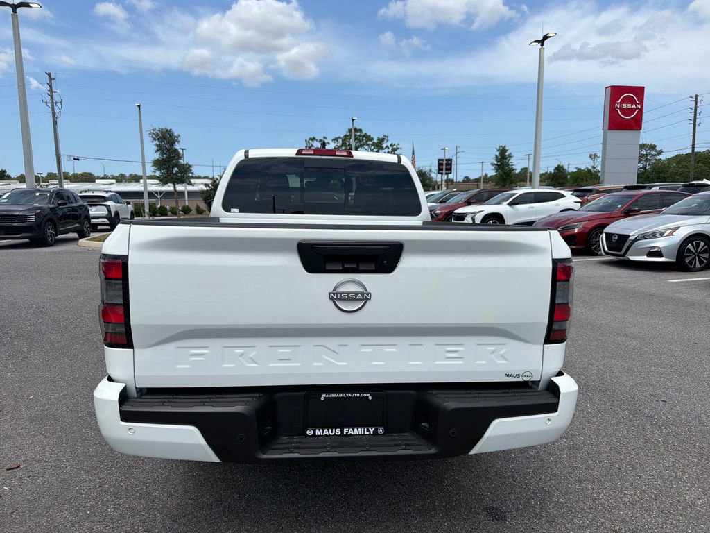 Certified 2025 Nissan Frontier SV RWD image 6