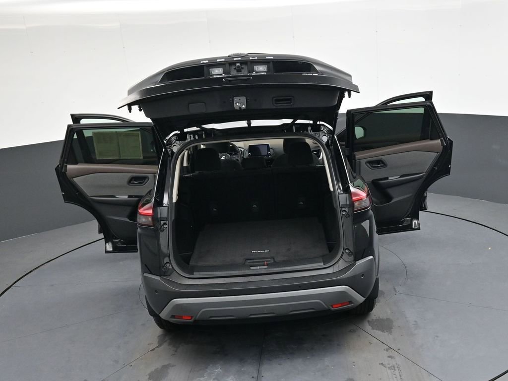 Used 2023 Nissan Rogue S image 44