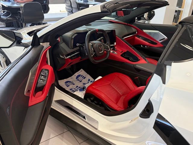 Used 2020 Chevrolet Corvette Stingray Premium Conv w/ 3LT Preferred Equipment Group RWD image 17