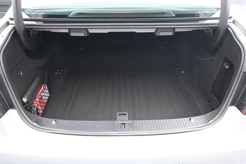 Used 2014 Mercedes-Benz E 250 BlueTEC Sedan image 20