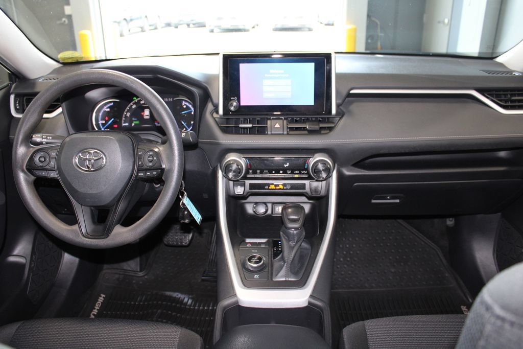 Used 2024 Toyota RAV4 LE AWD/4WD image 12