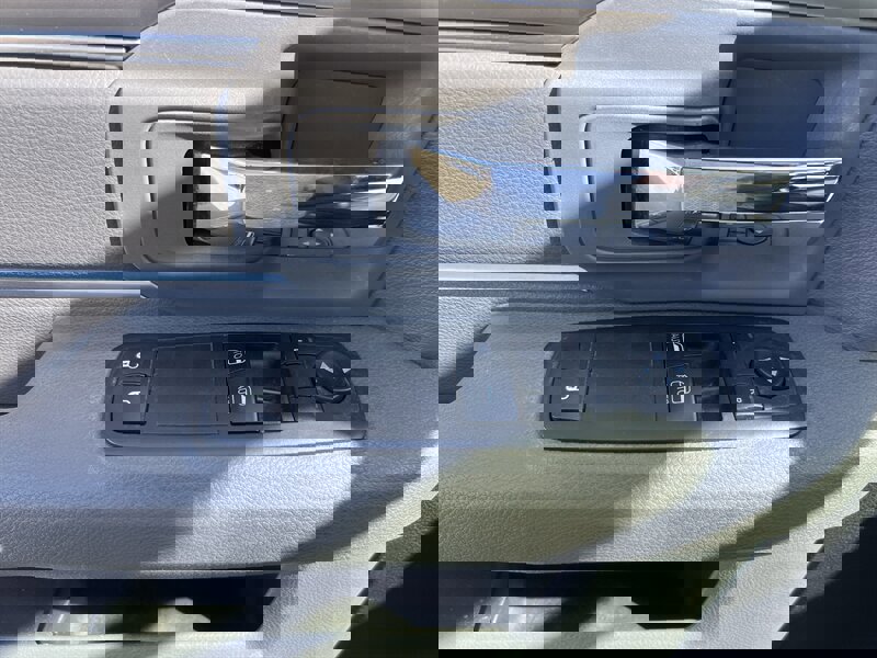 Used 2018 RAM 3500 Tradesman w/ Chrome Appearance Group image 16