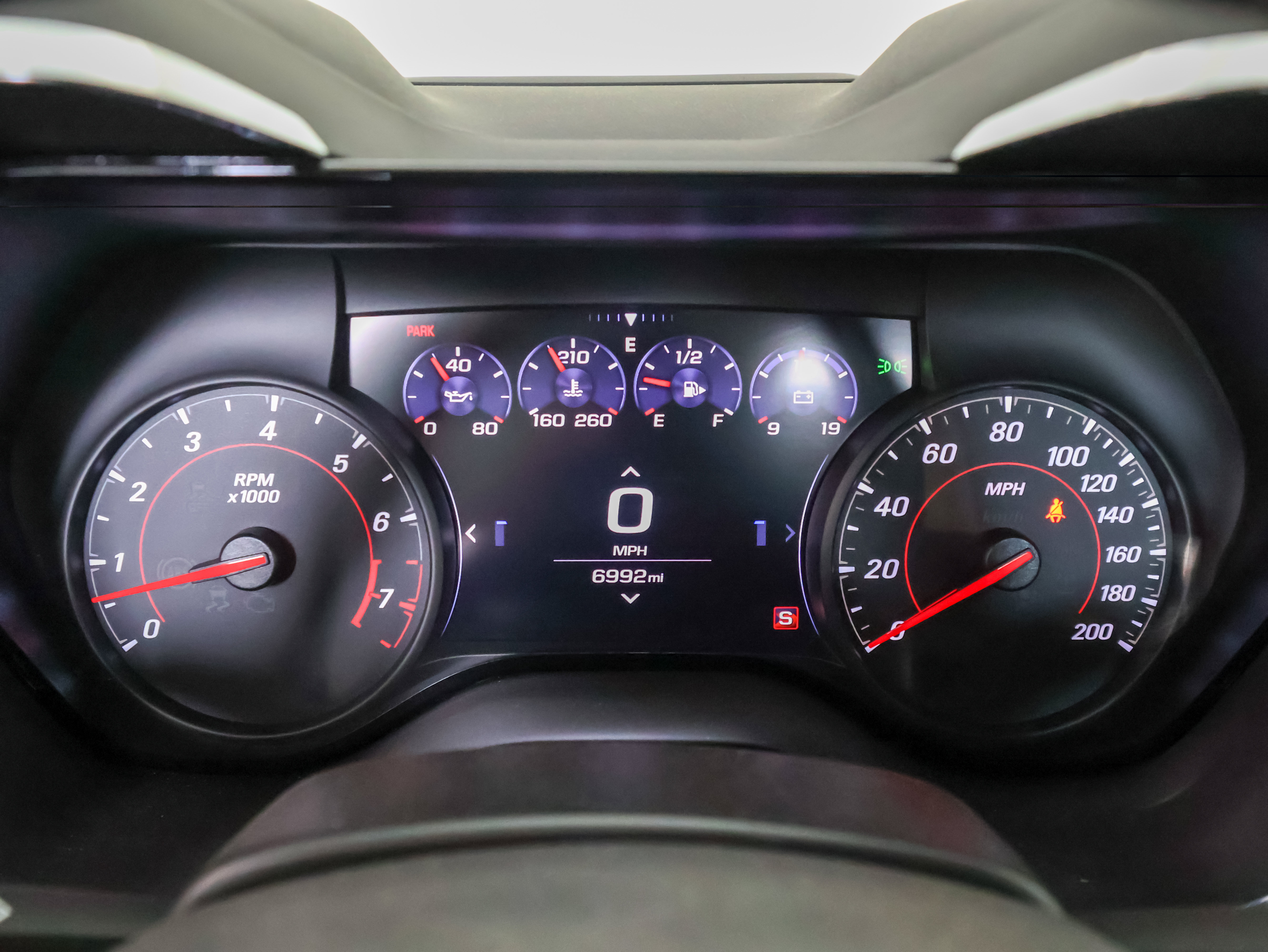 Used 2019 Chevrolet Camaro SS RWD image 28