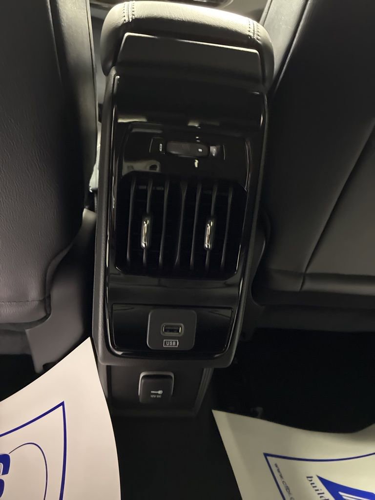 New 2026 Jeep Compass Limited image 16